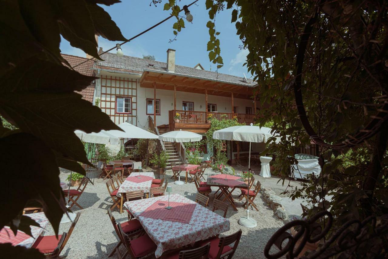 Der Eberhard - Wohnen & Essen Bei Ilse Hotel ซังค์ท มิคาเอล อิน โอเบอร์สไตเออร์มาร์ค ภายนอก รูปภาพ
